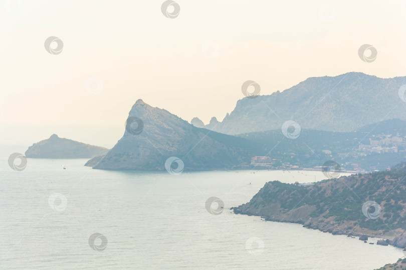 Скачать Горы и море фотосток Ozero