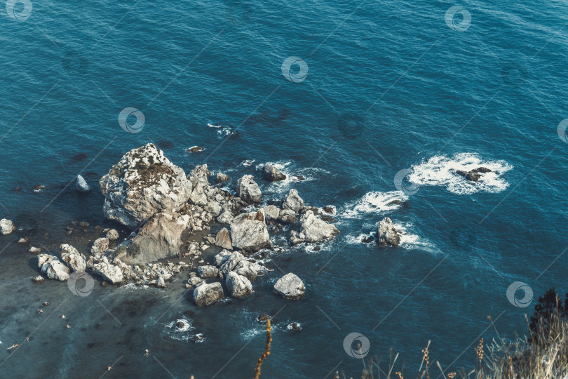 Скачать Горы и море фотосток Ozero