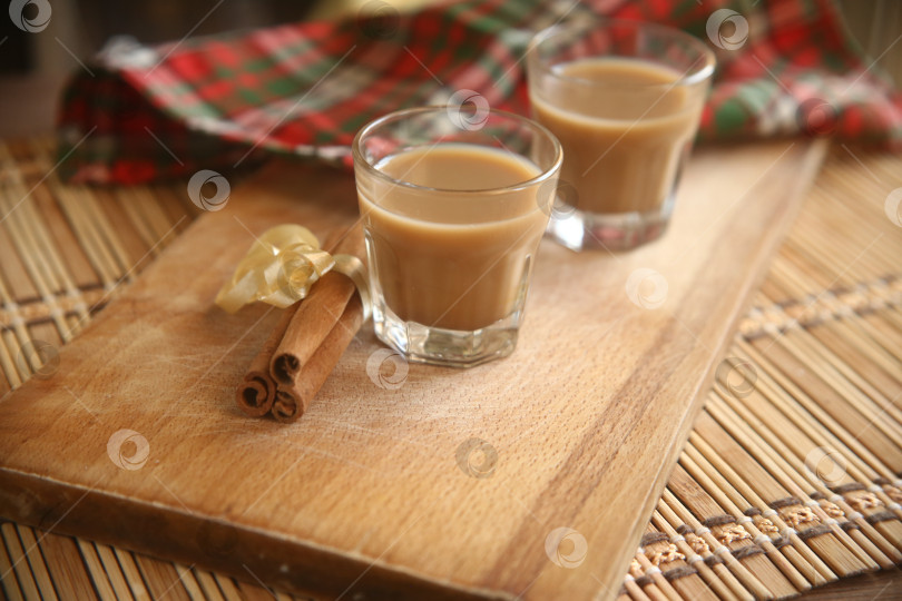 Скачать Ликер кофейный фотосток Ozero