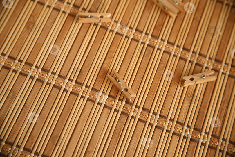 Скачать Деревянные прищепки для белья фотосток Ozero