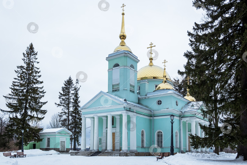 Скачать Софийская церковь в деревне Вартемяги в зимний день. Родовая усыпальница рода Шуваловых фотосток Ozero