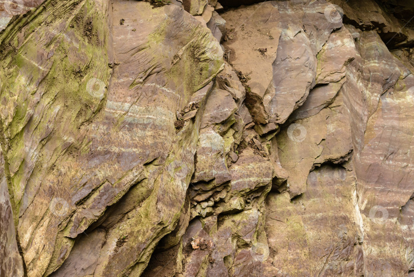 Скачать Скальная порода и мох фотосток Ozero