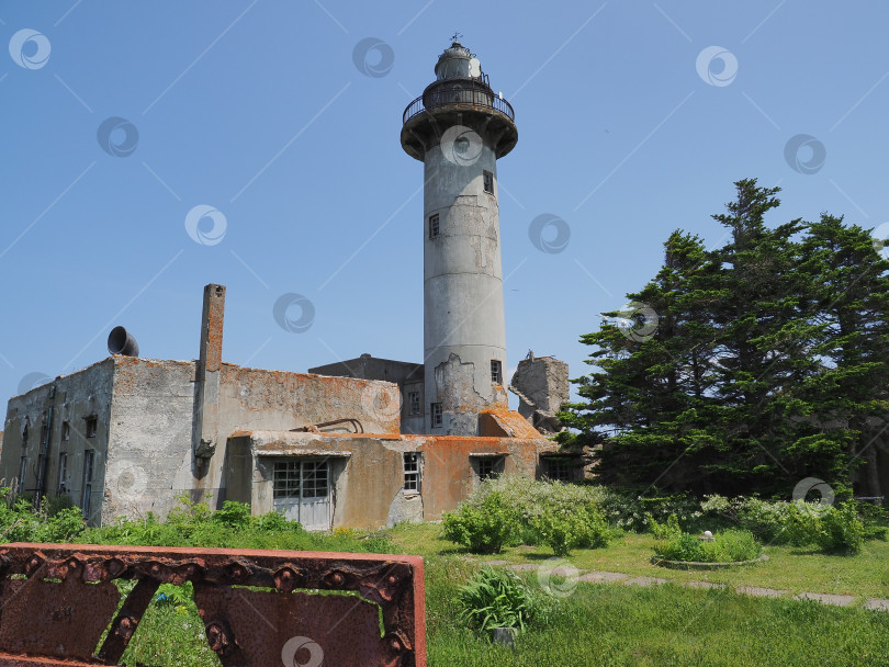 Скачать Маяк Тонин. Мыс Свободный. 2025. 09. Саалин. (1935 Камоидзава - мыс Аиро. Карафуто) Сахалин. (марка) фотосток Ozero