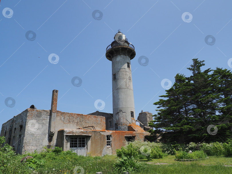 Скачать Маяк Тонин.  Мыс Свободный. 2025. 09. Сахалин. Россия. (1935, Камоидзава - мыс Айро. Карафуто) Сахалин. (марка) фотосток Ozero