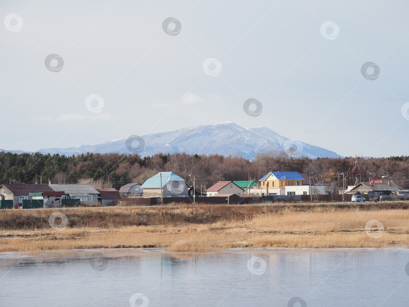 Скачать с.Охотское. залив Мордвинова о.Сахалин. Побережье залива Мордвинова Охотского моря, остров Сахалин, Россия (марка) фотосток Ozero