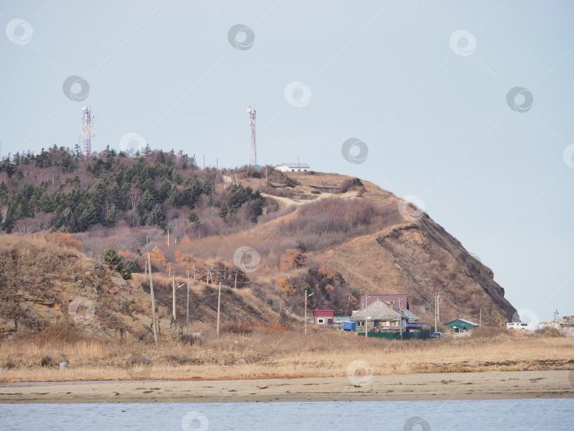 Скачать с.Охотское. залив Мордвинова о.Сахалин. Побережье залива Мордвинова Охотского моря, остров Сахалин, Россия (марка) фотосток Ozero