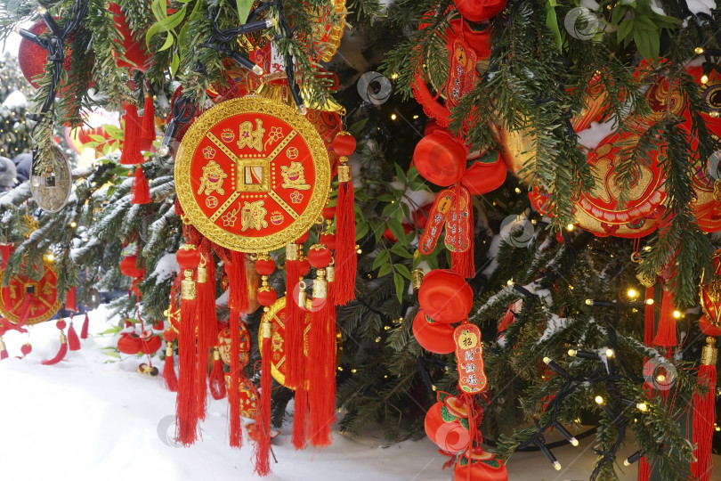 Скачать Празднование наступление Нового года по восточному календарю. Китайский новый год. фотосток Ozero