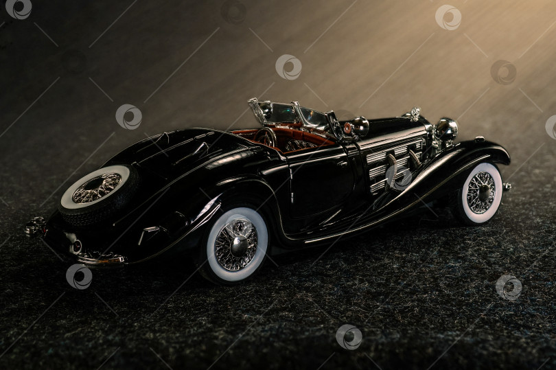 Скачать Модель промышленного автомобиля Mercedes Benz фотосток Ozero