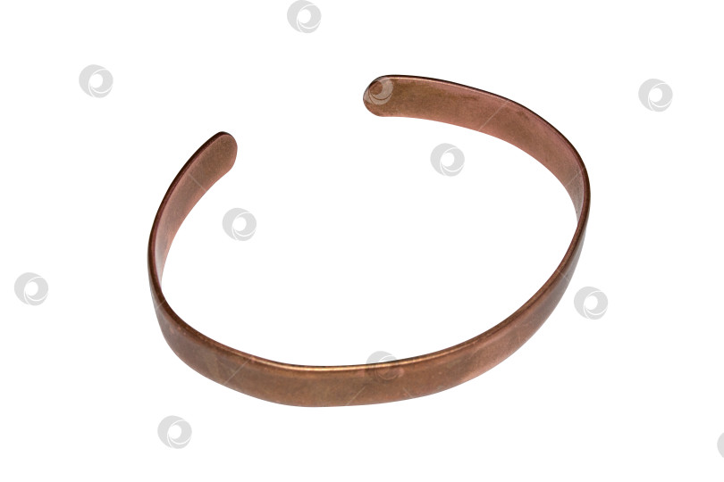 Скачать Медный браслет на белом фоне.Медный браслет для здоровья.Медицинский медный браслет. фотосток Ozero