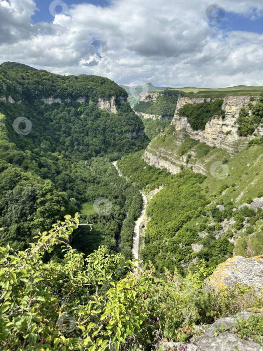Скачать Тызыльское ущелье фотосток Ozero