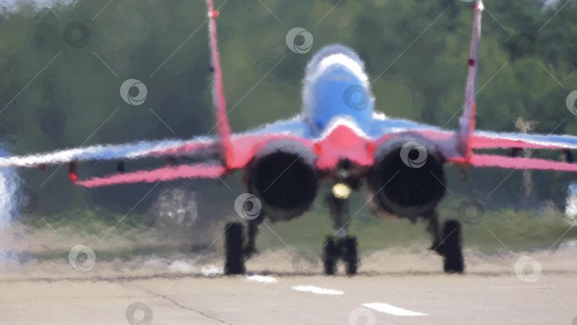 Скачать 25 июля 2021 года, Россия, Жуковский. Российская пилотажная группа "Стрижи" на реактивных самолетах МиГ-29 приземляется с помощью парашютов на авиасалоне МАКС-2021, демонстрируя точность пилотажа и военную авиацию. фотосток Ozero