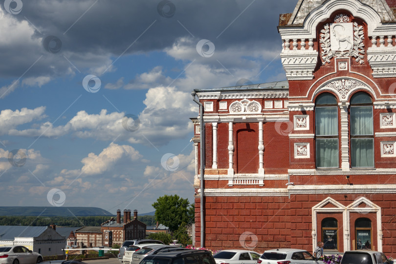 Скачать Самарский академический театр драмы им. М. Горького на площади Чапаева. Театр был построен в 1888 году. фотосток Ozero