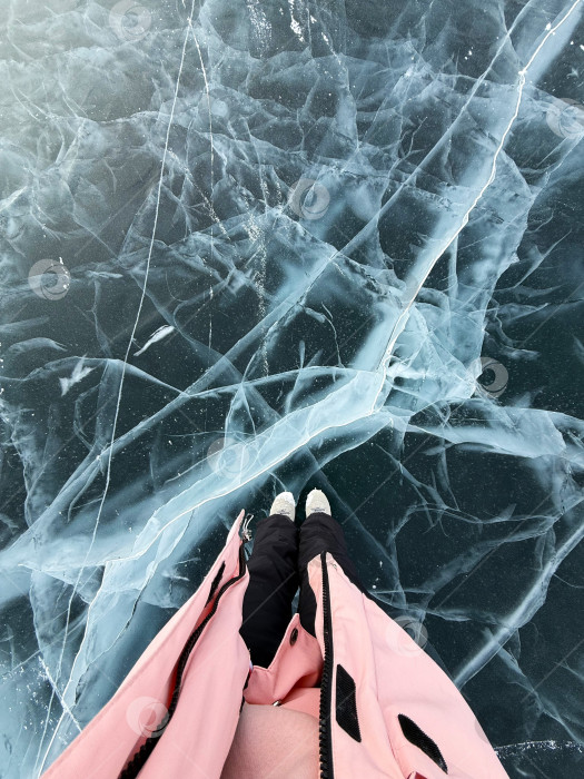 Скачать Коньки на Байкале фотосток Ozero