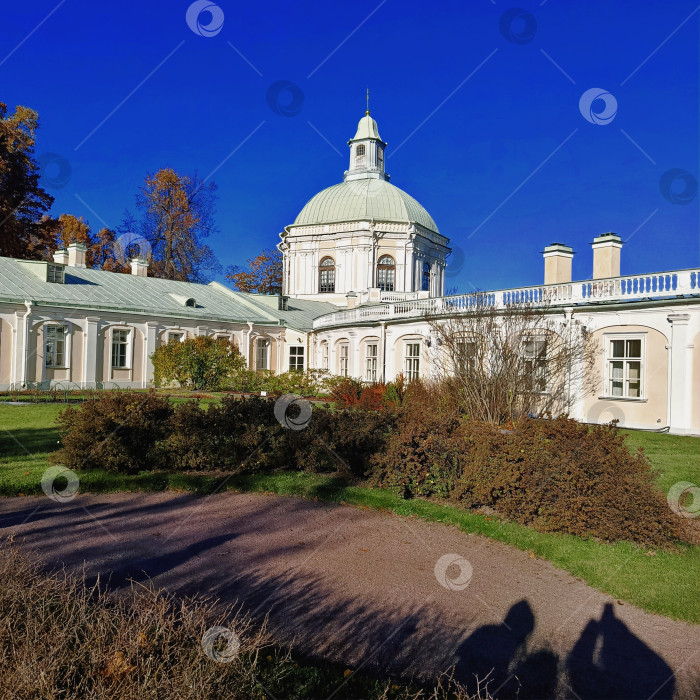 Скачать Красивое здание в Ораниенбауме фотосток Ozero