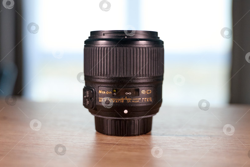 Скачать Современный объектив фотосток Ozero