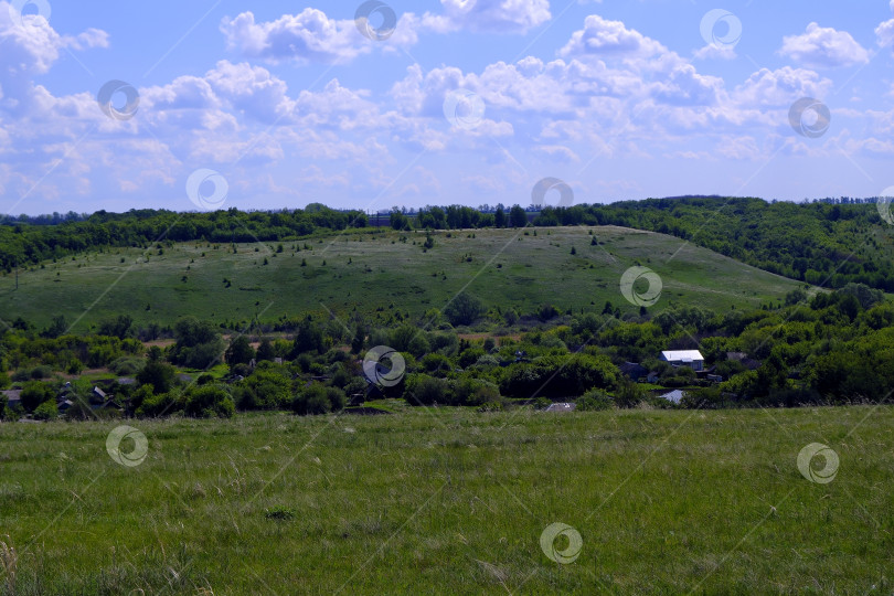 Скачать Хутор Михайловский расположился в ложбине между двумя возвышенностями. фотосток Ozero