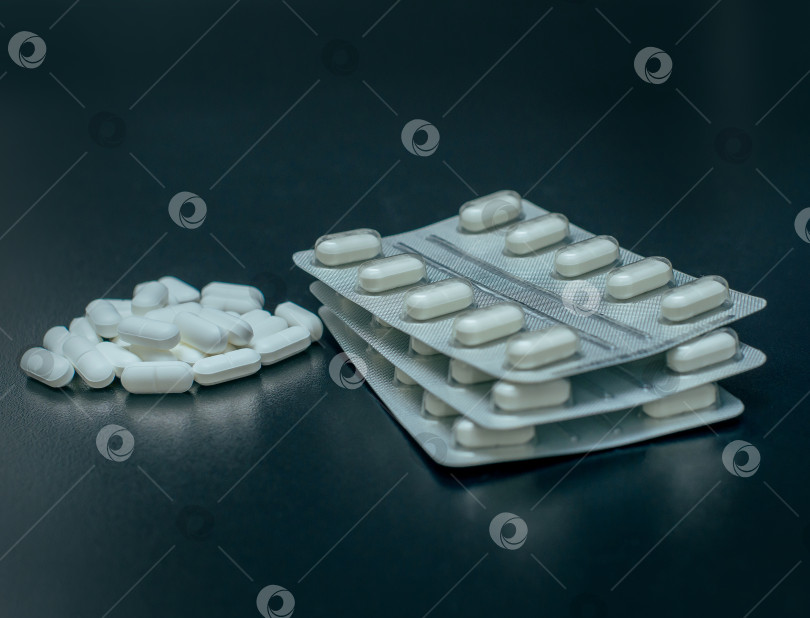 Скачать Таблетки в упаковках фотосток Ozero