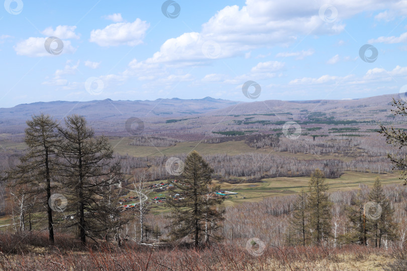 Скачать Весенний пейзаж сельской местности в Башкирии, Россия фотосток Ozero