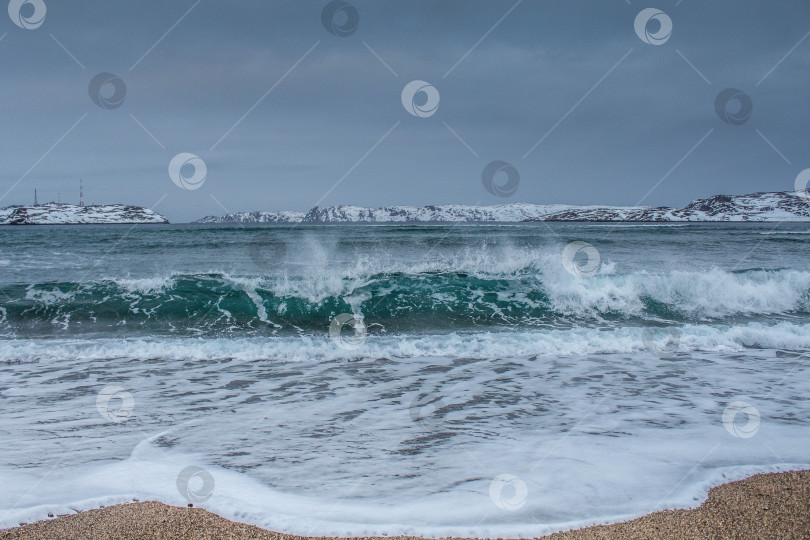 Скачать Стихия воды на побережье Териберки фотосток Ozero