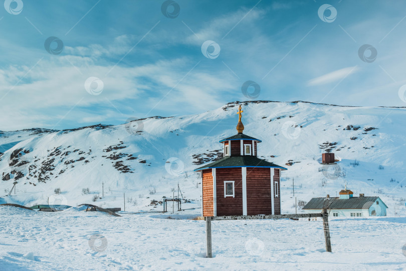 Скачать Церквушка в поселке Териберка фотосток Ozero