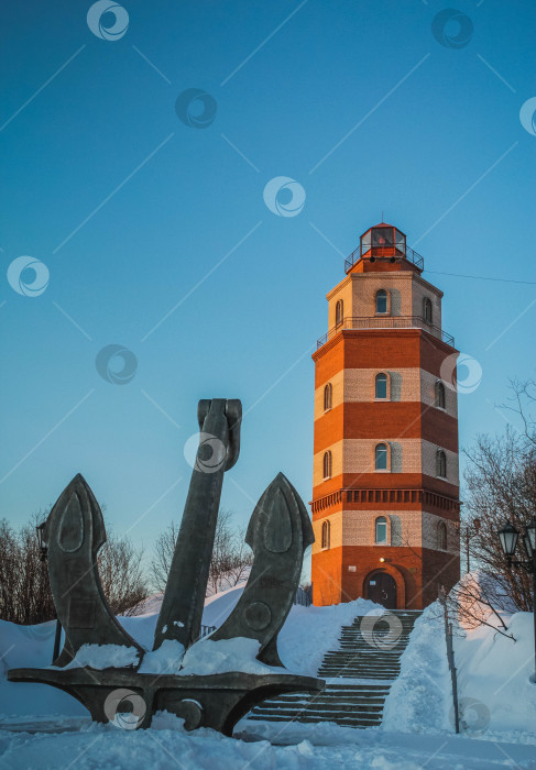 Скачать Башня с якорем в Мурманске фотосток Ozero
