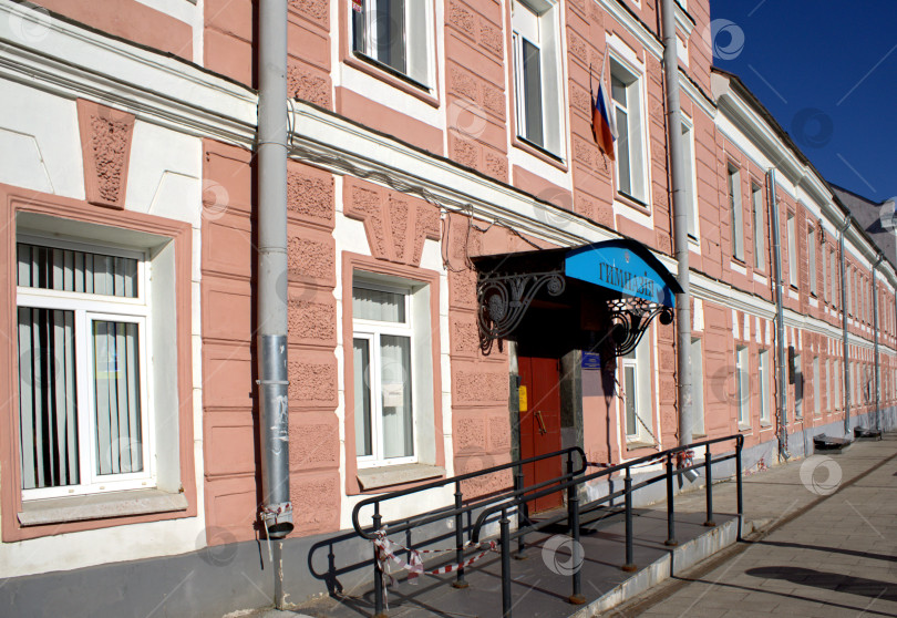 Скачать Первая университетская гимназия имени академика В.В. Сороки в Великом Новгороде. фотосток Ozero