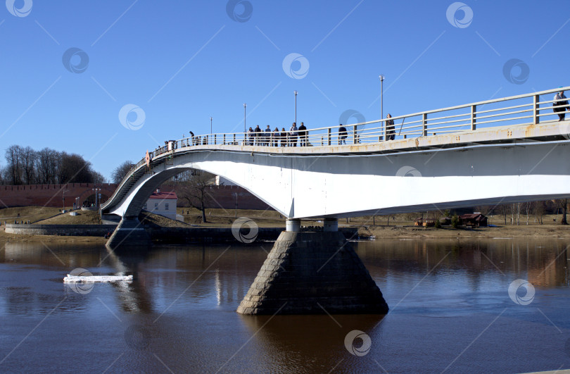 Скачать Горбатый мост в Великом Новгороде. фотосток Ozero