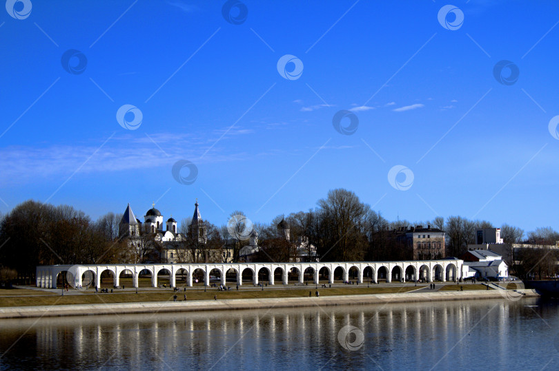 Скачать Аркада Гостиного двора в Великом Новгороде. фотосток Ozero