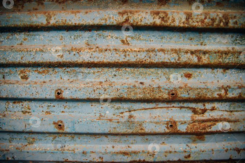 Скачать Поверхность на синем металлическом фоне. Старый металл с потертой краской. фотосток Ozero