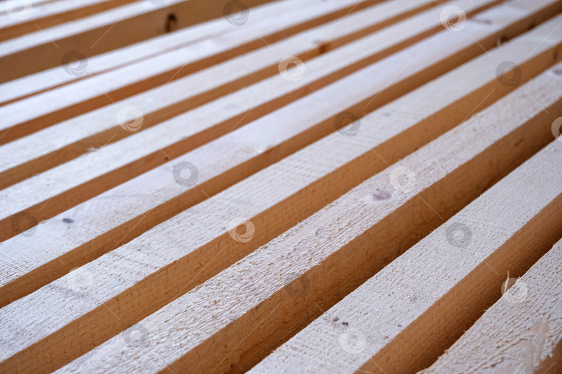 Скачать Параллельные деревянные рейки для каркасного строительства, перегородок, монтажа, основания для финишной облицовки, внутренней отделки, ремонта, гипсокартона, соединительной системы. фотосток Ozero