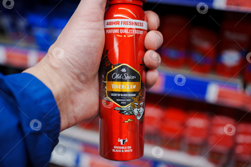 Скачать Тюмень, Россия -22 мая 2025 года: Дезодорант old spice election включает в себя различные ароматы, отвечающие различным предпочтениям фотосток Ozero