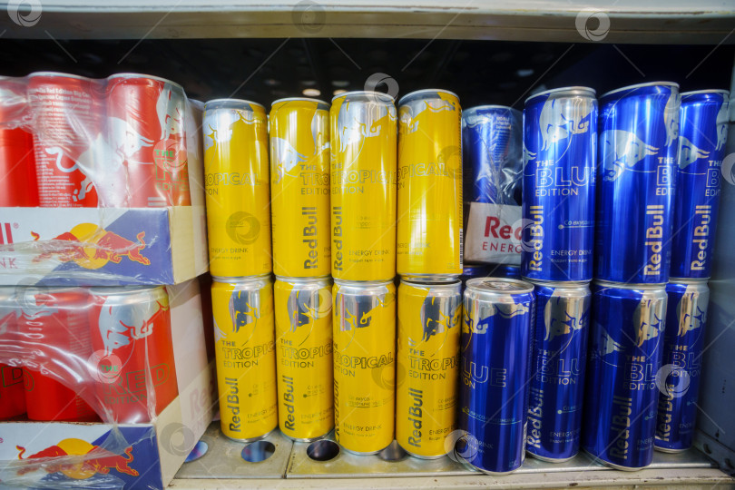 Скачать Тюмень, Россия-01 февраля 2025 года: Может ли Red Bull стать победителем Tropic edition фотосток Ozero