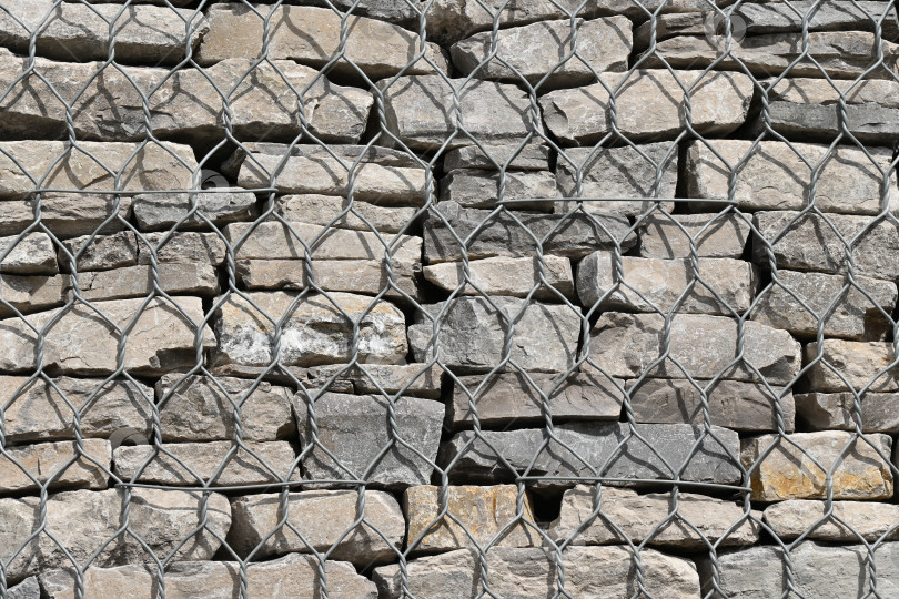 Скачать Стена из габионов фотосток Ozero