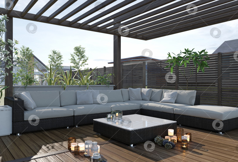 Скачать 3D-рендеринг открытой деревянной террасы под перголой. Серый плетеный раскладной диван и зажженные свечи фотосток Ozero