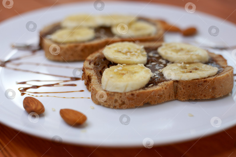 Скачать бананы и шоколад фотосток Ozero