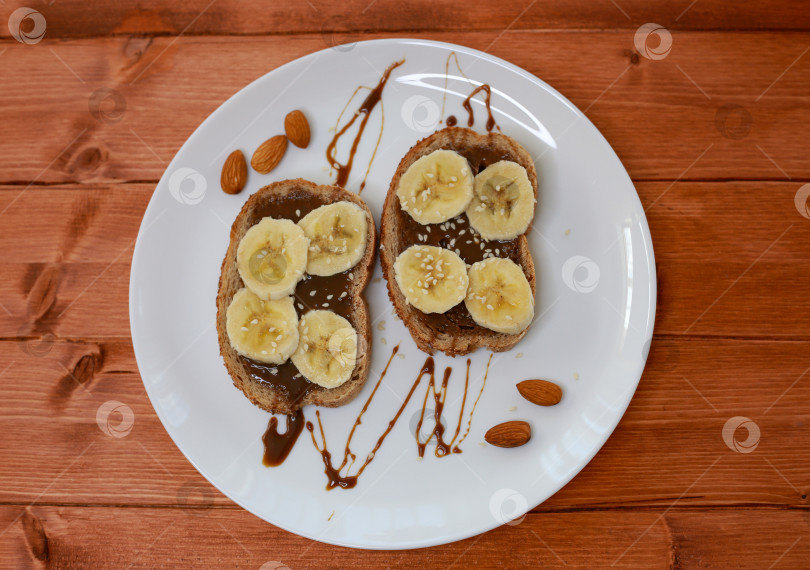 Скачать бананы с шоколадом фотосток Ozero