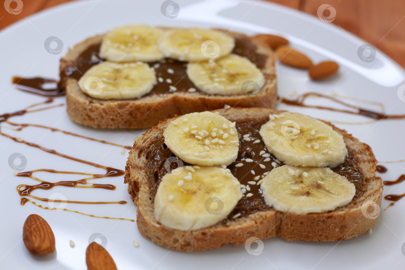 Скачать бананы и шоколад фотосток Ozero