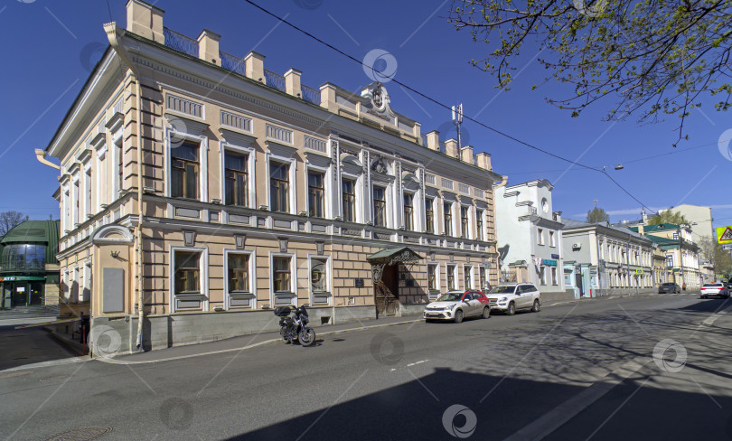 Скачать Старинная городская усадьба в центре Москвы. фотосток Ozero