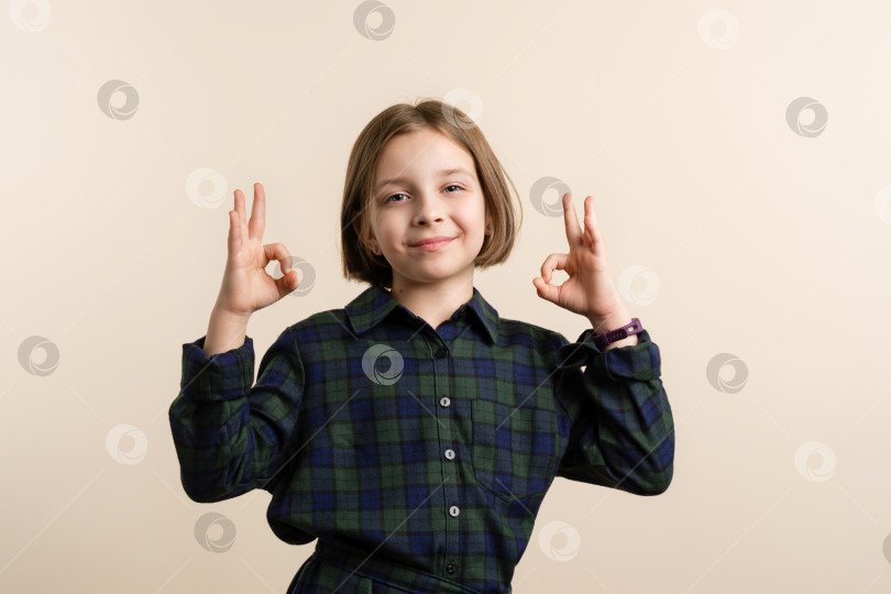 Скачать Детский жест в порядке фотосток Ozero