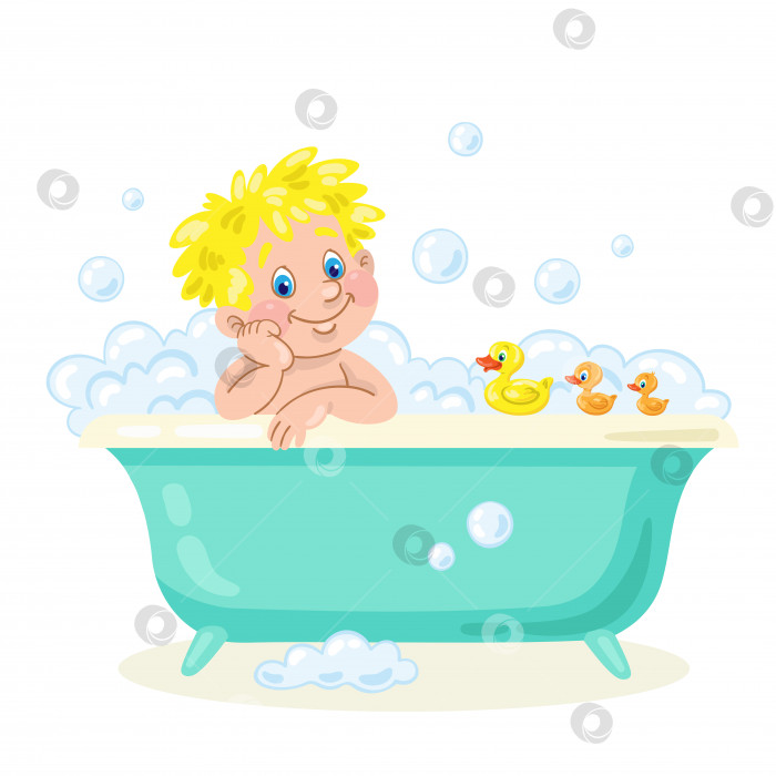 Скачать Забавный мальчик сидит в ванне с мыльной пеной и резиновыми уточками. В мультяшном стиле. фотосток Ozero