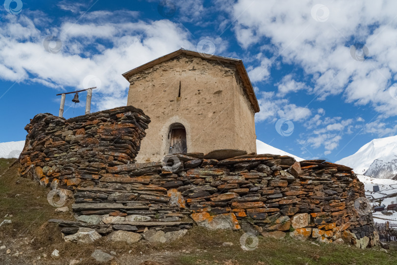 Скачать Церковь Ламария в общине Ушгули, Сванетия, Грузия. фотосток Ozero