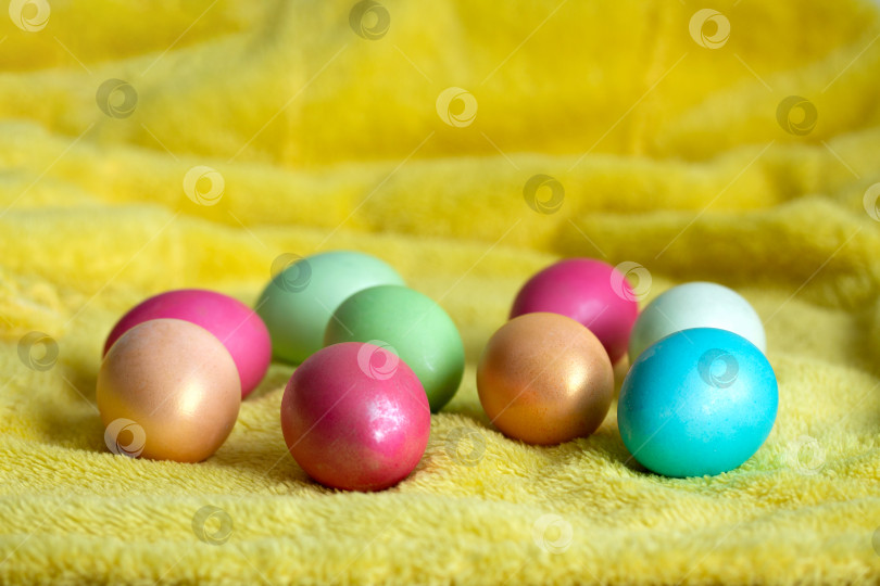Скачать Раскрашенные пасхальные яйца фотосток Ozero