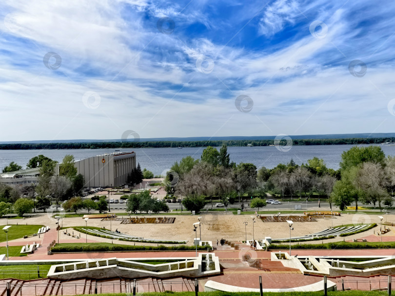 Скачать Волжские просторы и городской ландшафт фотосток Ozero
