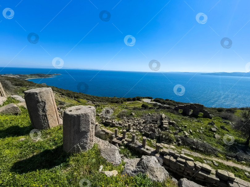 Скачать Древние руины Ассоса и храма Афины в Турции фотосток Ozero
