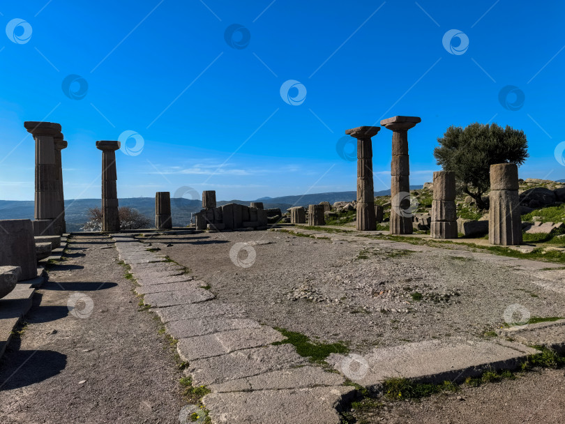 Скачать Древние руины Ассоса и храма Афины в Турции фотосток Ozero