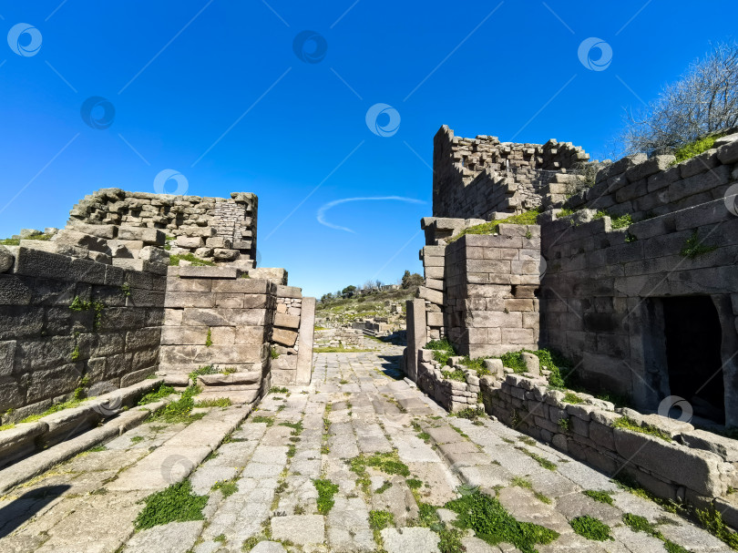 Скачать Древние руины Ассоса и храма Афины в Турции фотосток Ozero