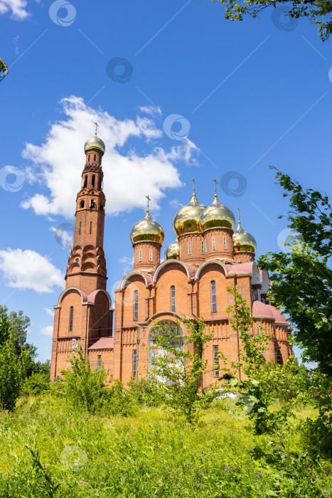 Скачать Храм Воскресения Христова (Красная церковь). Вичуга, Ивановская область. Июль 2026 фотосток Ozero