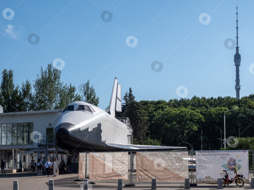 Скачать Москва Россия 1 августа 2026 года Интерактивный музейный комплекс Буран на ВДНХ посвященный советской программе Спейс шаттл фотосток Ozero