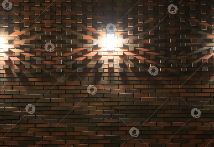 Скачать Кирпичная стена с декоративным освещением. фотосток Ozero