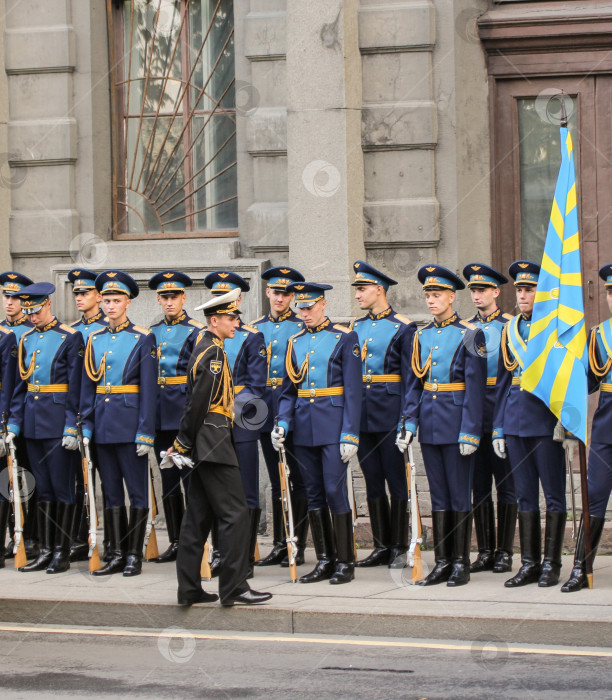 Скачать Церемониальный взвод носильщиков. фотосток Ozero